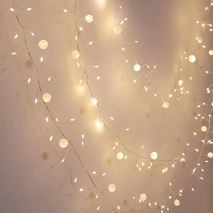 Battery Powered Fairy Lights with Remote, 100 LED Cluster Lights Christmas Waterproof Twinkly Globe String Lights for Christmas Tree Copper Wire Firecracker Light for Bedroom Indoor Decoration