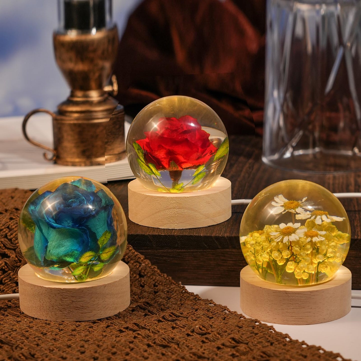 QNCMBUG Chamomile Crystal Ball Night Light - Real Chamomile Encased in Glowing Resin Ball, USB-Powered Desk Lamp with Wood Base, Unique Daisy Gift for Valentine's Day, Mother's Day & Home Decor