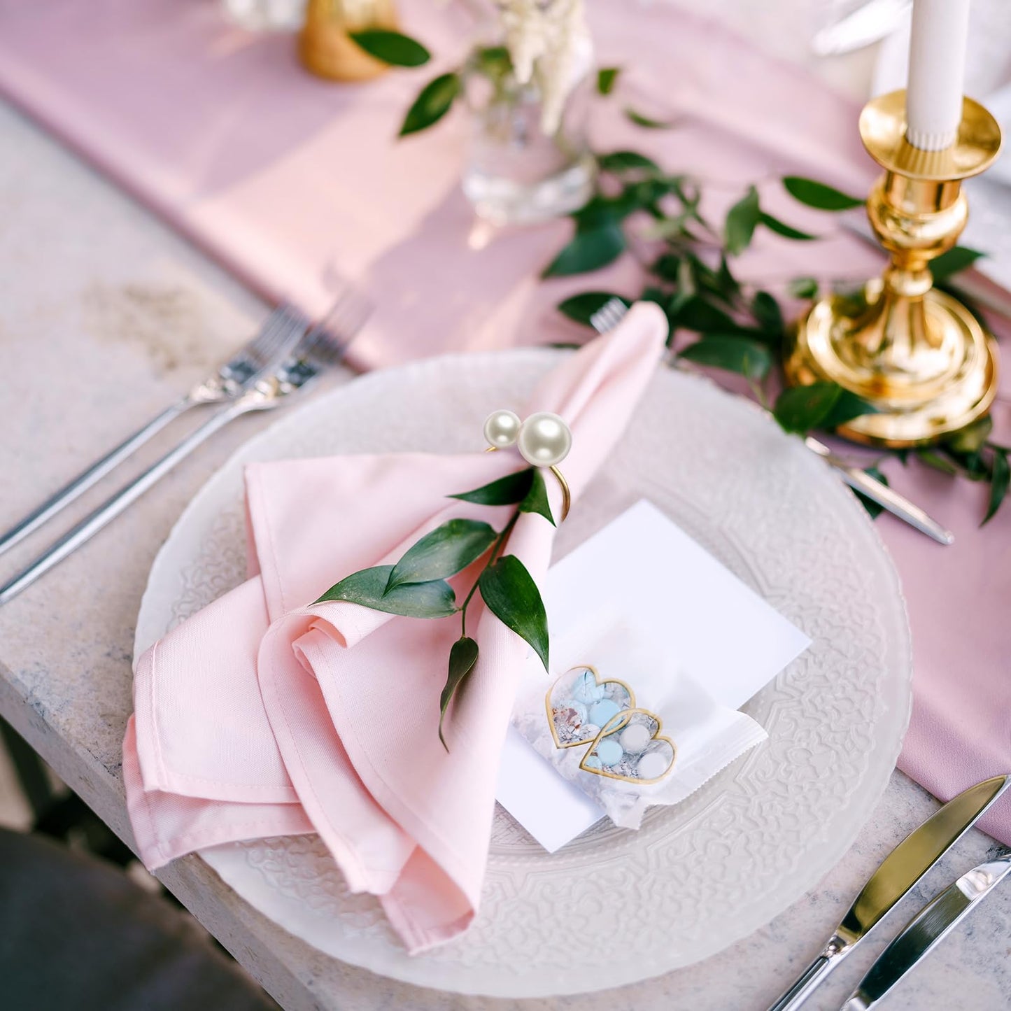 Sliner 50 Pcs Gold Pearl Napkin Rings Set, Faux Pearl Napkin Ring Holders, Delicate Metal Serviette Buckle Bulk for Wedding, Dinner Banquet, Holiday Gather Part, Party Table Decor(Simple Style)