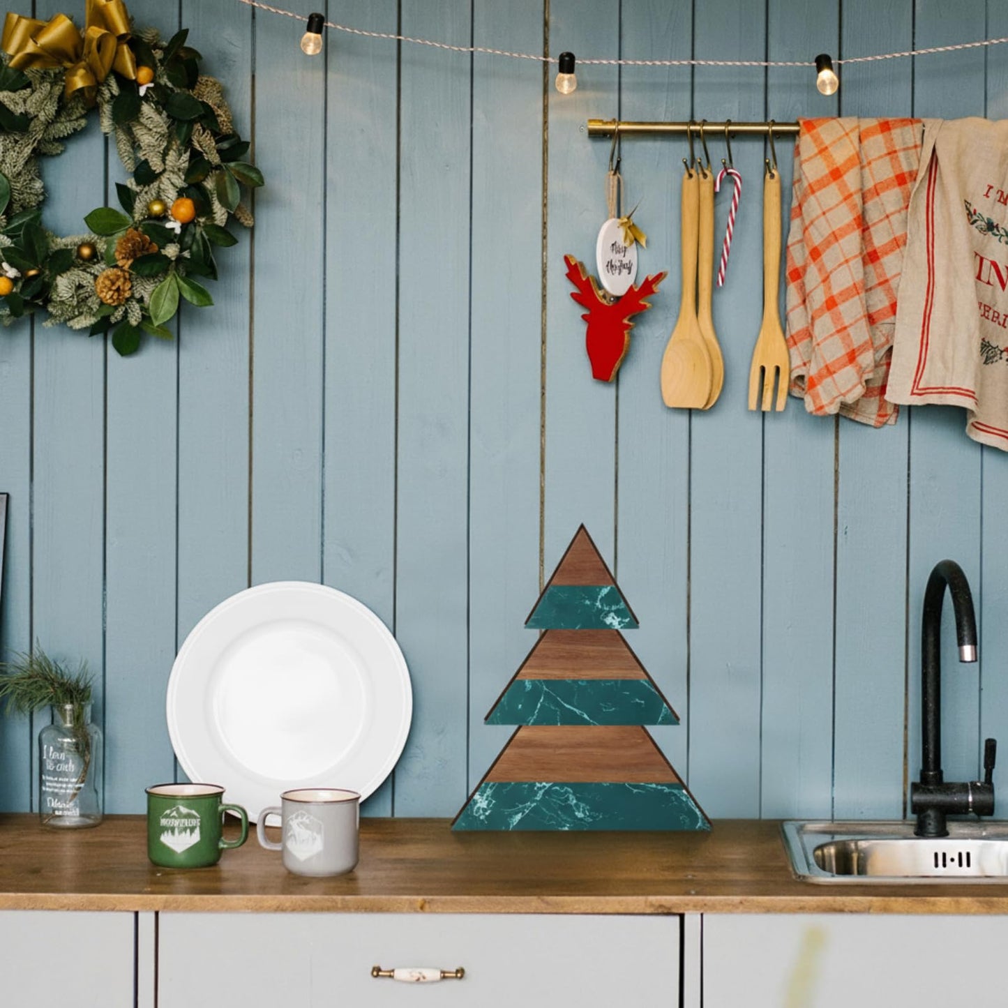Reallnaive Green Christmas Tree Marble Cheese Board Charcuterie Cutting Tray Marble Serving Decorative for Decoration Charcuterie Kitchen