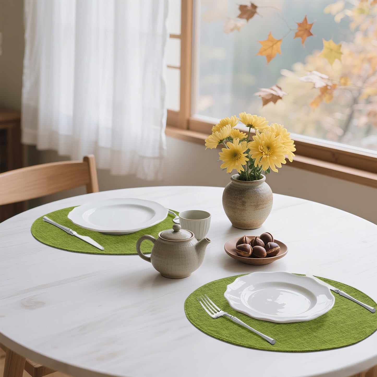 homing 15 Inch Round Cloth Placemats Set of 6, Cotton Linen Blend Washable Table Mats, Farmhouse Dining Place Mats for Indoors & Outdoors, Easy to Clean, Grass Green