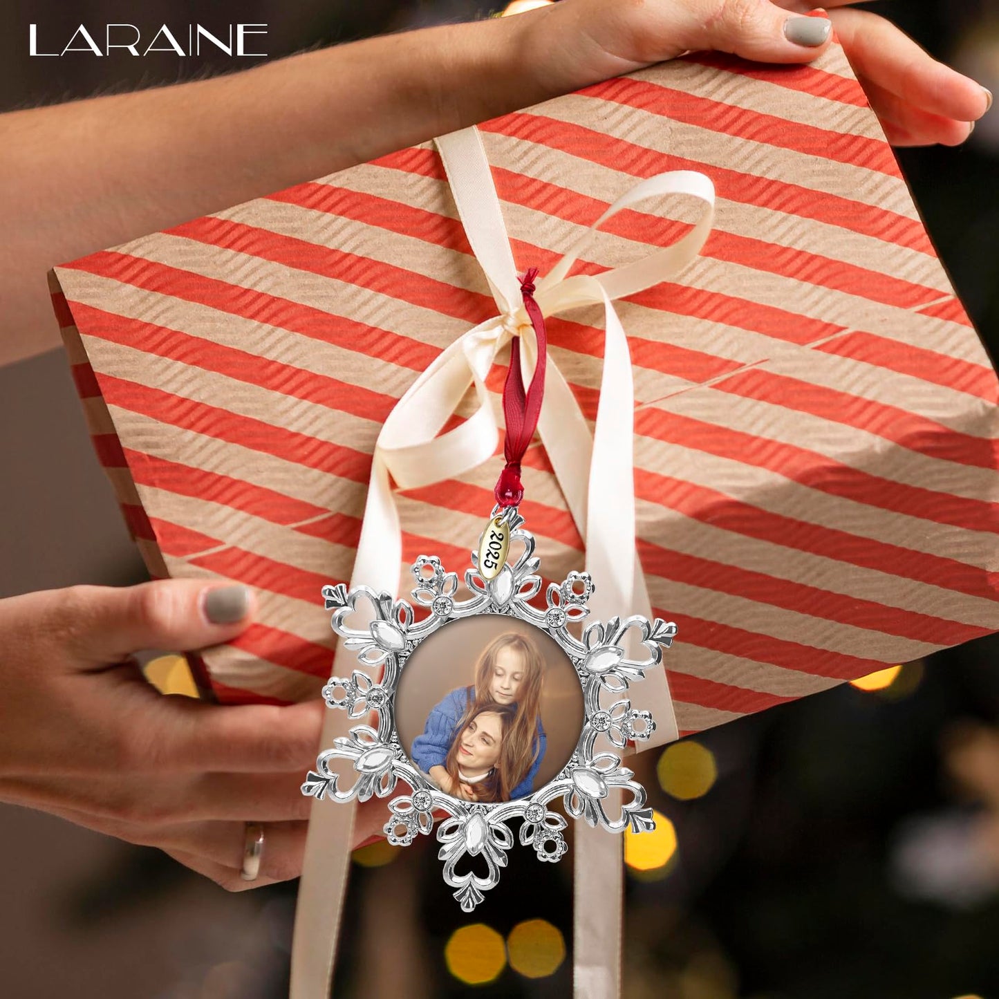 Laraine Christmas Tree Ornaments – 3-Piece Decorative Hanging 2025 Holiday Keepsake Gift Pendant with 2” Photo Frame Insert for Picture of Pet (3-Piece Gift Set (2025))