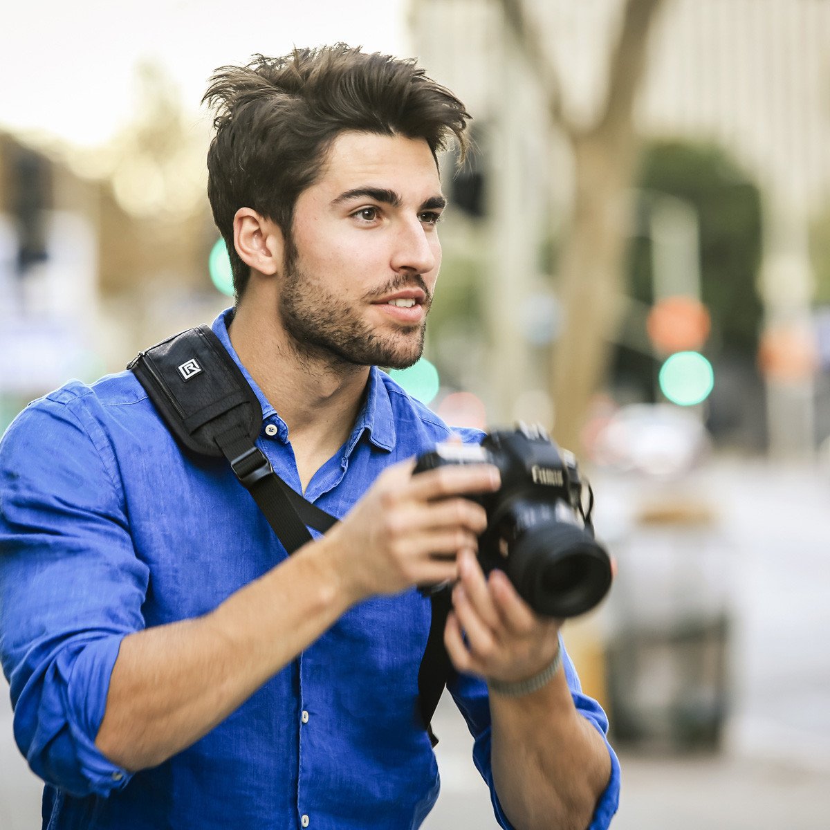 BLACKRAPID RS-4 Retro Classic, Original Camera Sling Design, Strap for DSLR, SLR and Mirrorless Cameras, for Right-Handed and Left-Handed Photographers, with On-The-Fly Sling Length Adjuster