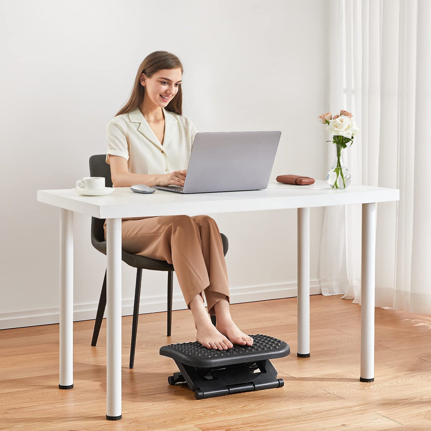 HUANUO Adjustable Desk Footrest, Foot Rest for Under Desk at Work with Massage, Adjustable Foot Stool with 3 Height Position & 30 Degree Tilt Angle Adjustment for Home, Office