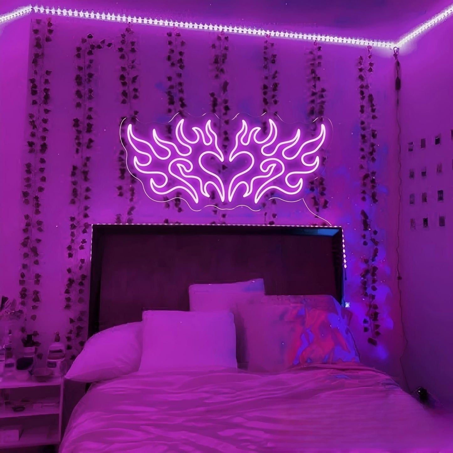 Heart Flame Neon Sign, Y2K Aesthetic Heart Flame, Gothic Style Light Sign, Personalized Gift, Bedroom Decor, Wall Art Decor, Dark Gothic Wall Art, Witch Decor,Halloween & Home Ambiance
