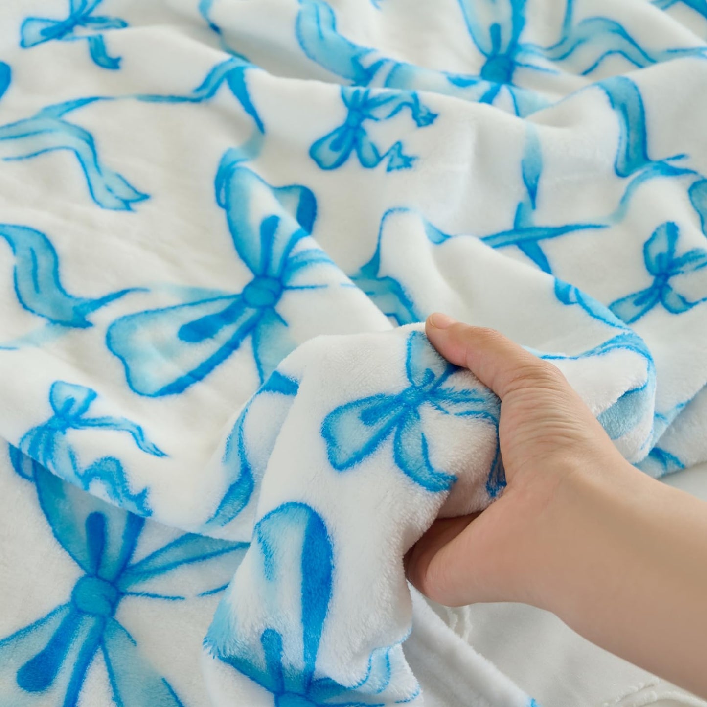 Blue Bow Throw Blanket – 50x60 Inch Soft Fleece Blanket for Girls and Women, Coquette Aesthetic Room Decor for Bed, Couch, Chair, Preppy Bedroom or Gift, Cute Pink Bow Decor Blanket