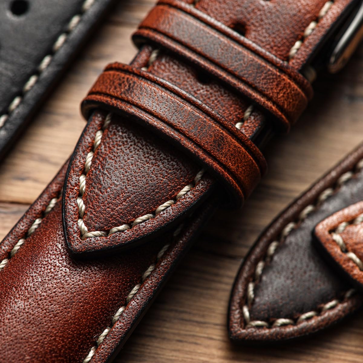 WatchGecko Vintage Highley Certified Genuine Italian Leather Replacement Watch Strap. Stylish and Durable Mens Wristwatch Strap. Padded for Comfort. Easy to fit. Reddish Brown, 21 mm