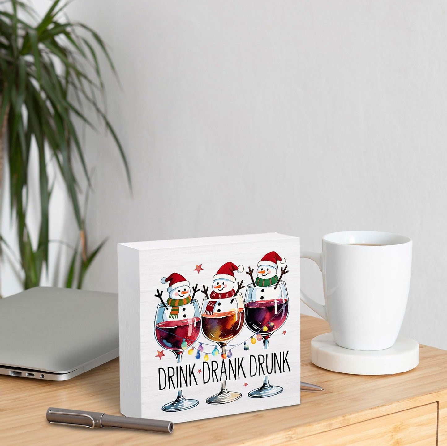 HYKDFMNCJ Christmas Snowman Wine Wooden Box Sign Desk Decor, Christmas Bar Decor, Drink Drank Drunk Winter Snowman Holiday Wood Signs for Home Bar Pub Desk Table Shelf Decorations, 5x5 Inch