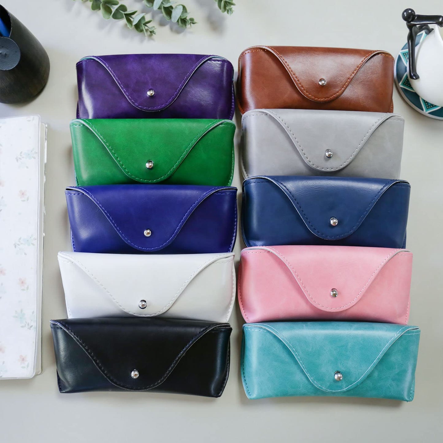 LogHog Portable Leather Glasses Case, Flexible Reading Eyeglass Pouch Slim Case for Women Men Horizontal Sunglasses Case