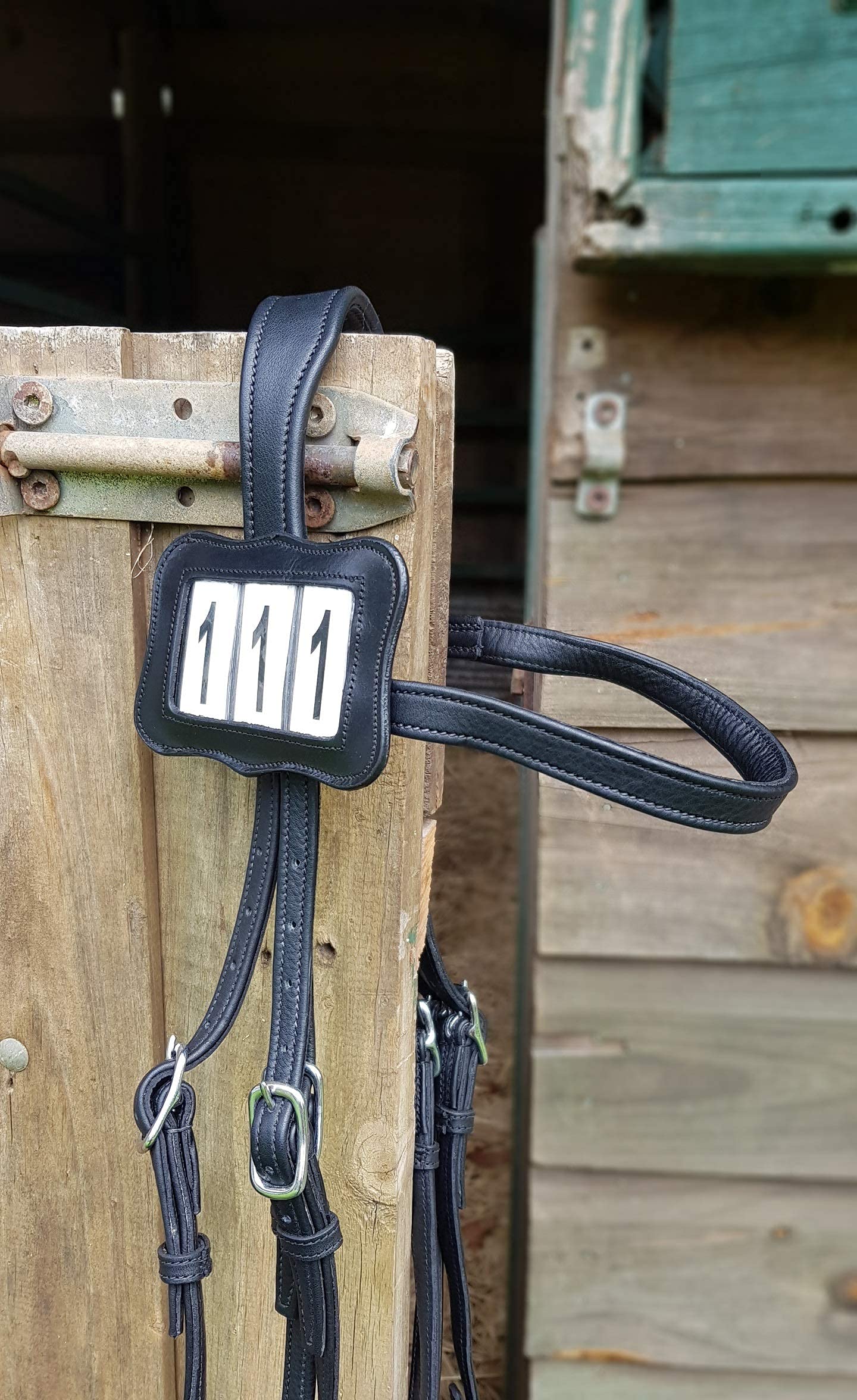 Echo Beach Equestrian Genuine Leather Number Holder Pair for Bridle or Saddle Pad. 3 Digit Easy Change Numbers. Built in Clip for Secure Attachment. 2 Number Holders Included