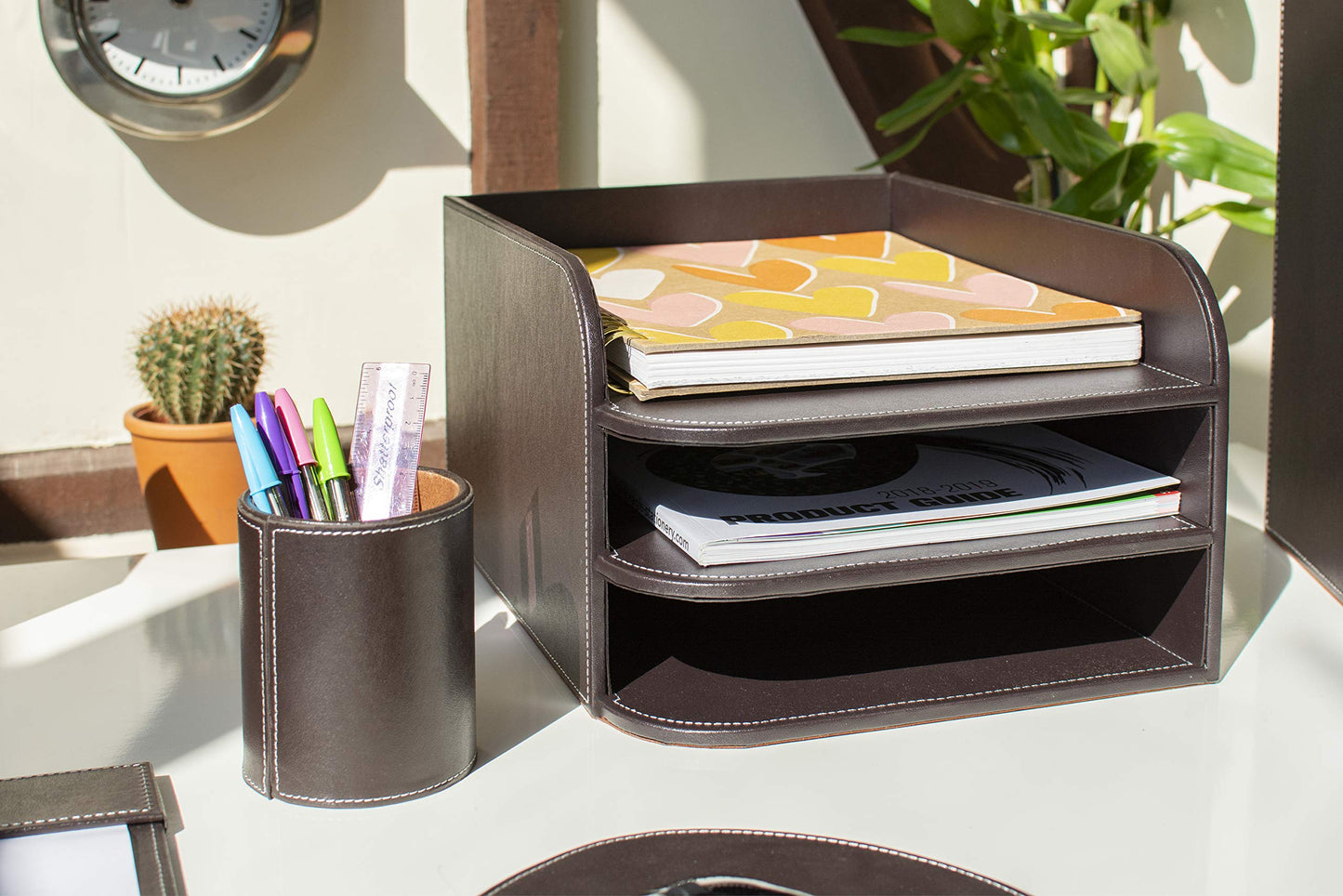 Osco BPUPP1 Faux Leather Pen Pot - Brown