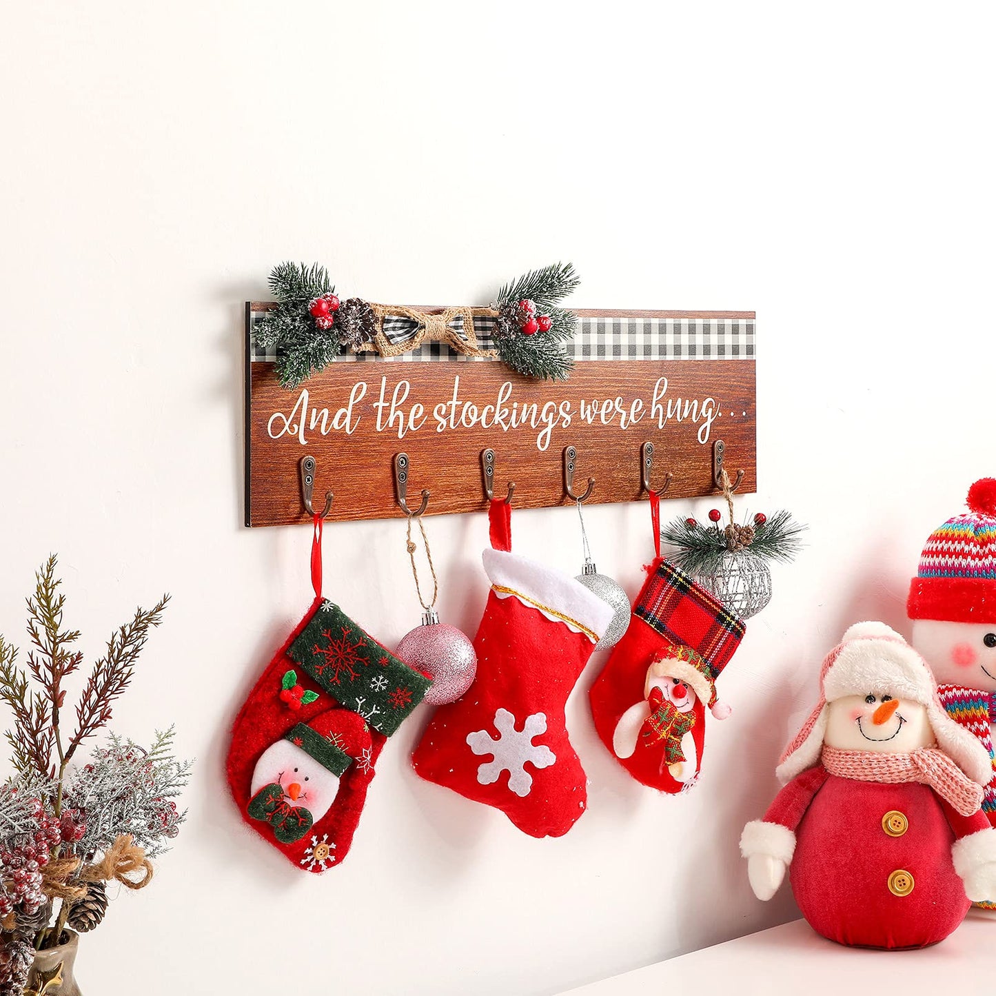 Christmas Stocking Holder with 6 Hangers The Stockings were Hung Wooden Sign Xmas Wall Hanging Sign Wall Mount Hook Holder Decorative Wood Stocking Hanger for Mantle(Retro Style)