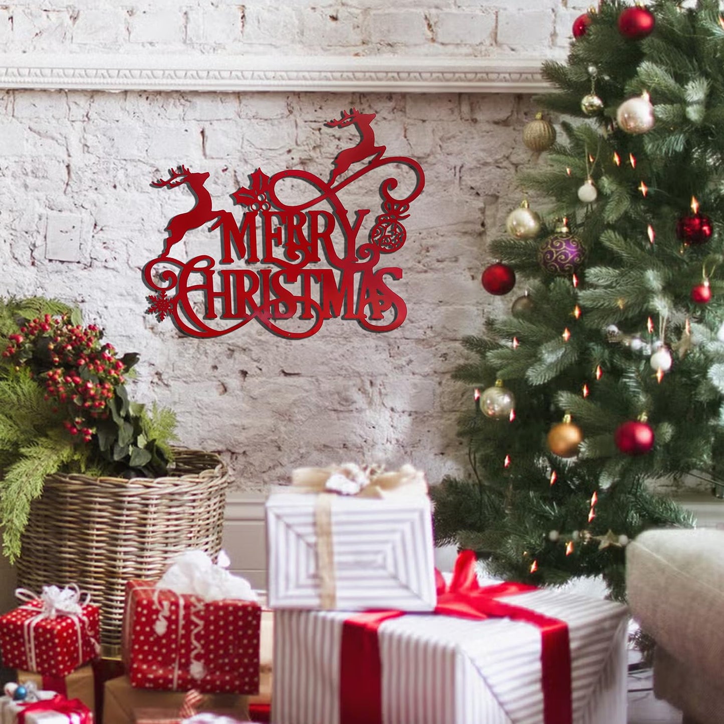 Metal Merry Christmas Wall Decor Christmas Sign Letter Decorative Hanging Plaque Suitable For Indoor Outdoor Room Yard Holiday Decoration