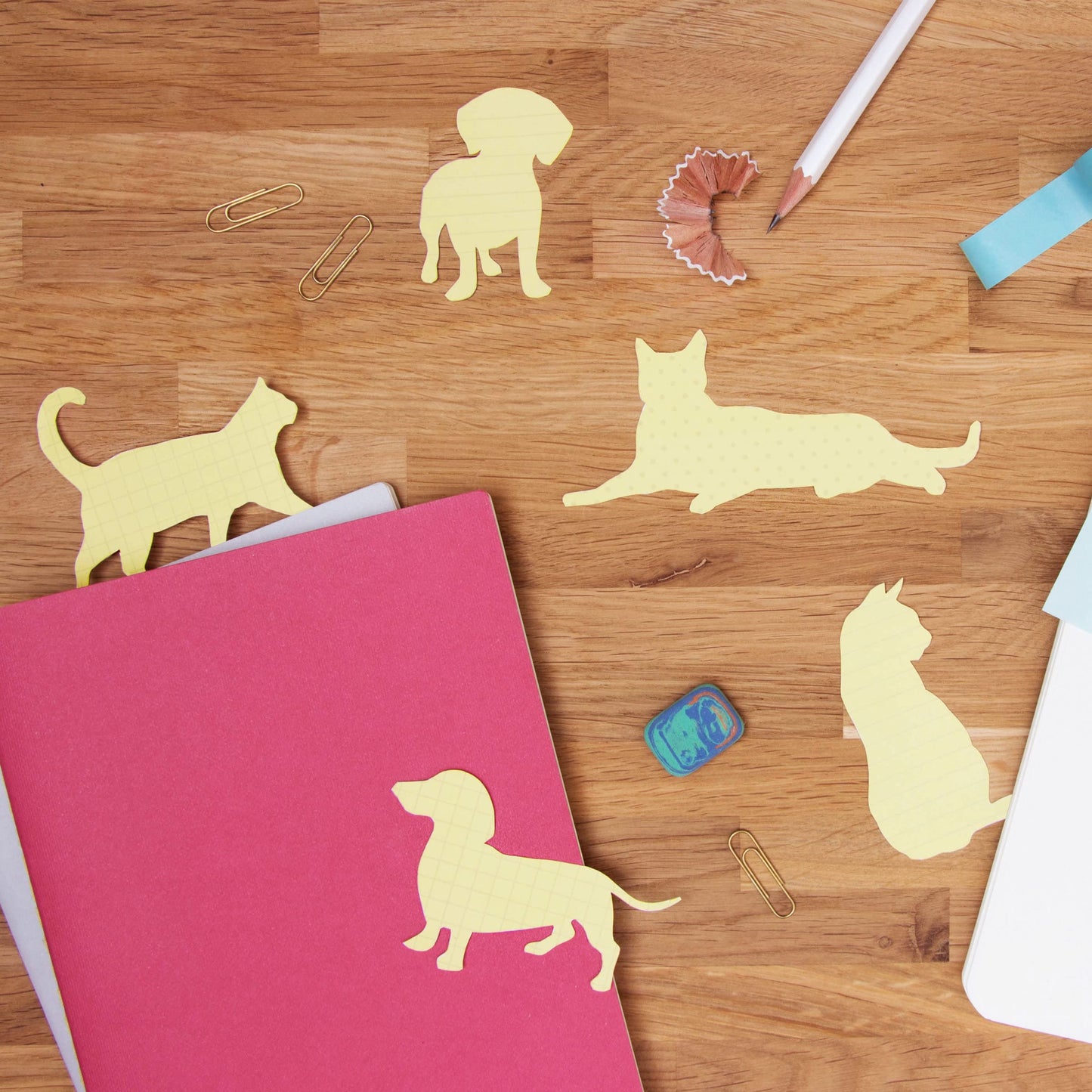 Good Design Cat Sticky Notes - Cat Gifts For Women - Office School Stationery & Home Desk Accessories - Novelty Sticky Pads - Desk Organiser - Teacher Gifts For Women - Dotted Lined Grid Notes