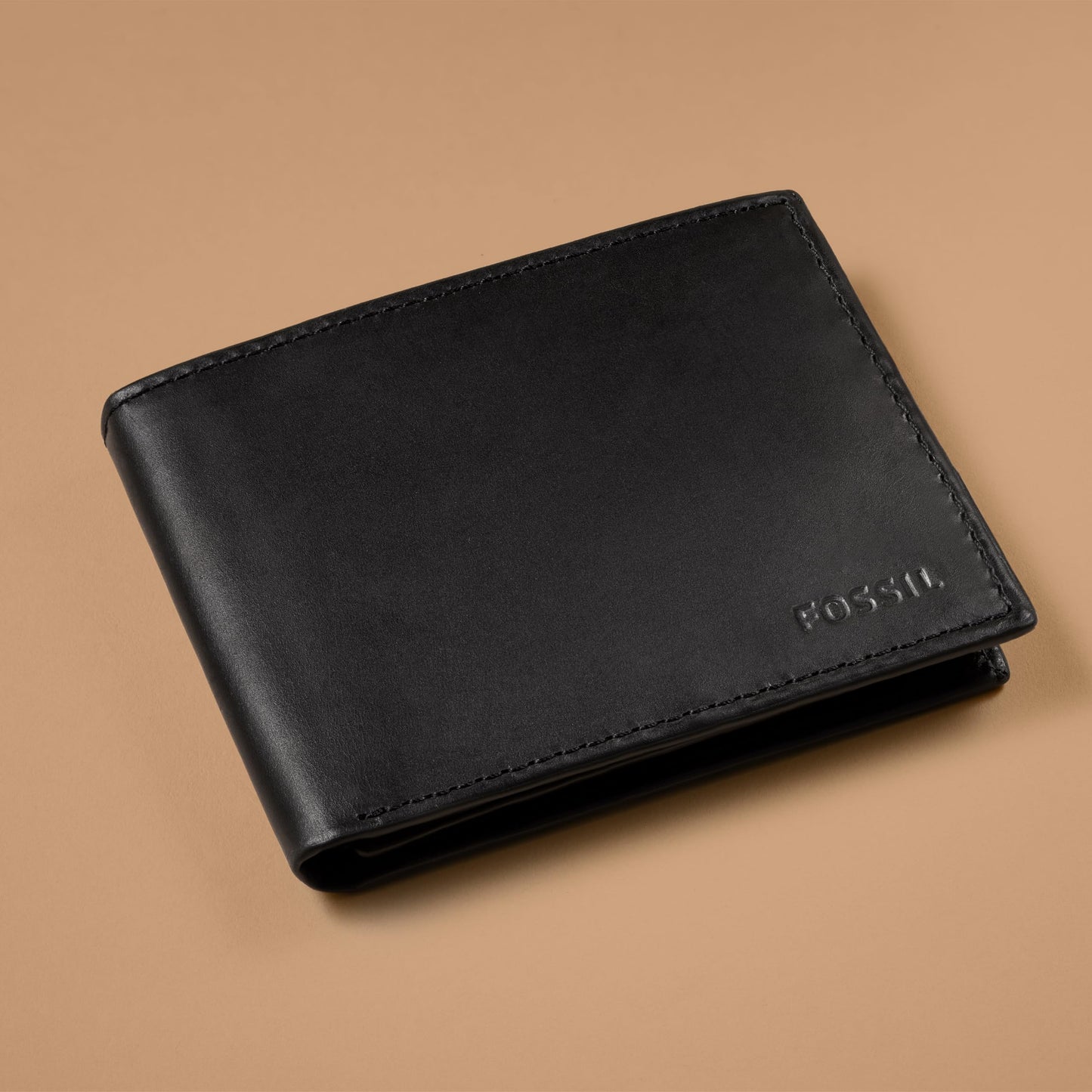 Fossil Men's Wallet, Derrick Leather RFID-Blocking Wallet, Bifold with Flip ID, Black
