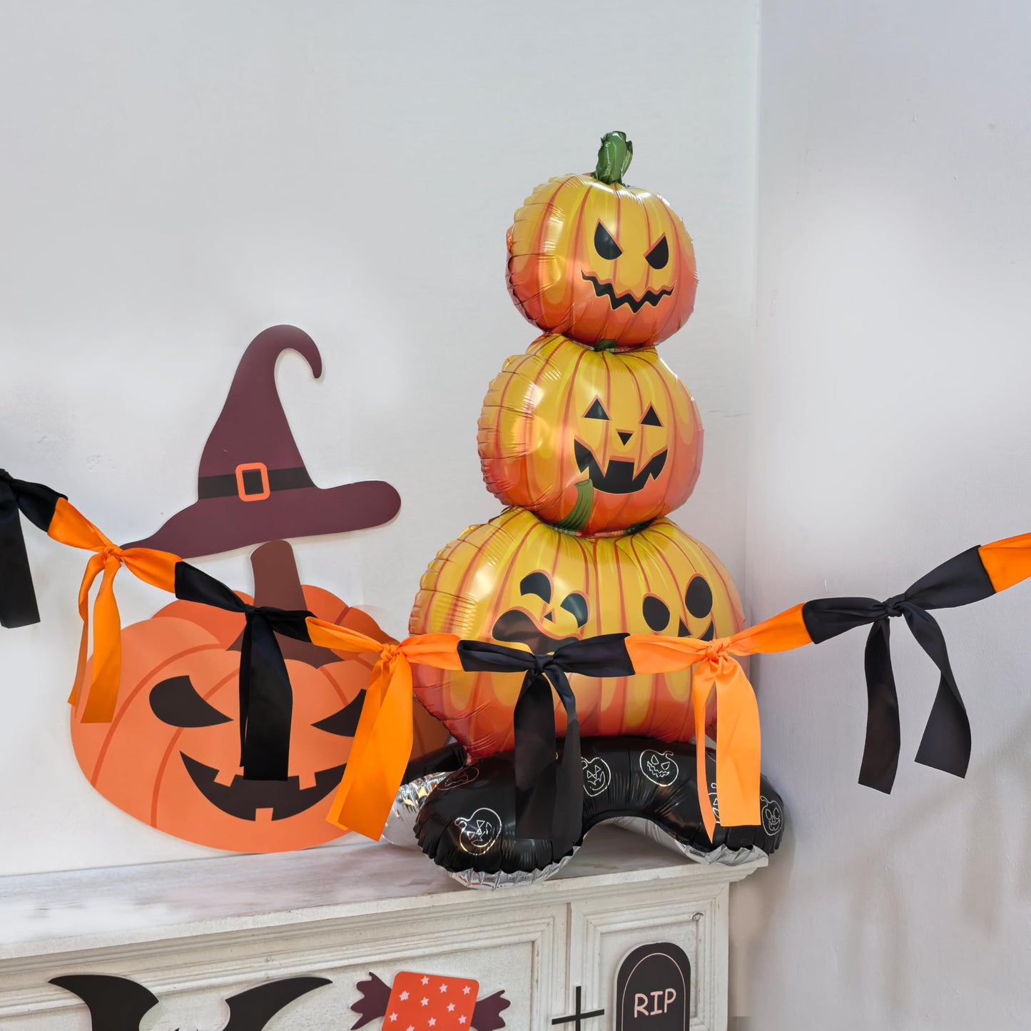 Halloween Stain Bow Garland | 6ft Linking Knot Bow Banner with 3ft Extend Ribbon for Halloween Party Vibes Wreath & Spooky Boo Decor (Orange & Black, 6ft)