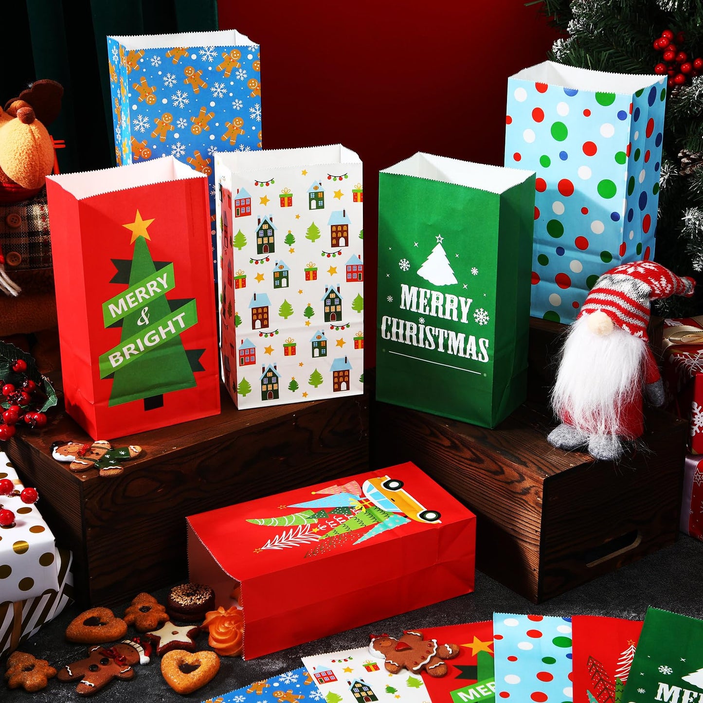 Kolldenn 120 Pcs Christmas Gift Bags Bulk 6 Styles Christmas Treat Bags 9.5 x 5.1 x 3.15 Inch Paper Goodie Pouches for Gifts Candy Snacks Lunch Holiday Party Supplies(Cute)