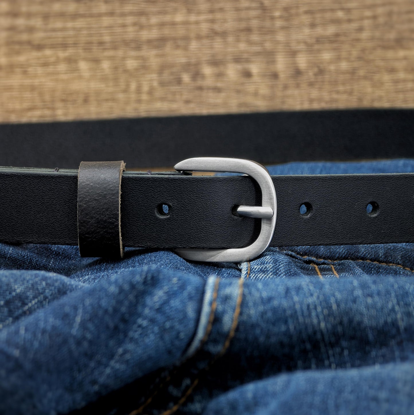 Ashford Ridge 25mm Full Grain Leather Belt - Black Small