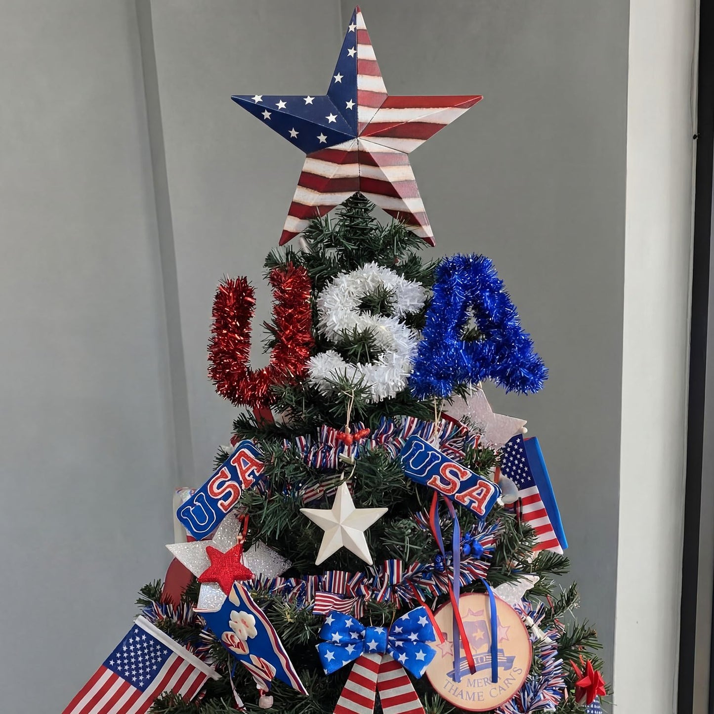 Halloscume 4th of July Rustic Tree Topper 7.8 in Metal Star Patriotic Tree Topper Red Blue White Trees Ornament for 250th Anniversary Independence Day Indoor Outdoor Home Decor Holiday Party Supplies