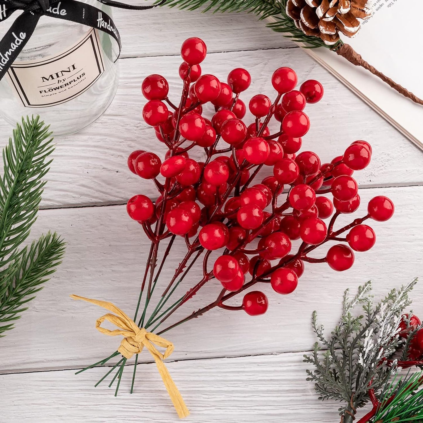 35 Pack Christmas Tree Decorations,9 inch Artificial Red Berry Stems,Red Berries Christmas Decor Christmas Tree Decorations Crafts Wedding Holiday Season Winter Décor Home Decor