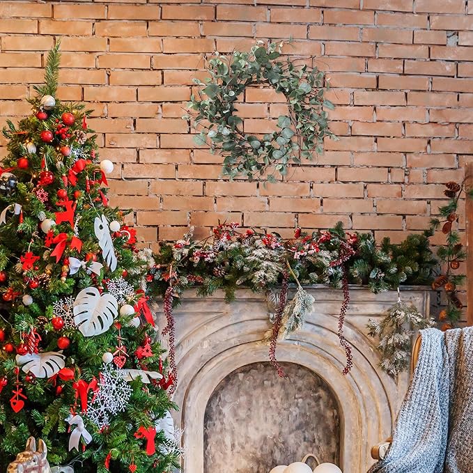 YNYLCHMX 18 Inch Winter Wreath for Front Door, Winter Wreath with Eucalyptus Leaves with Berry, Artificial Door Front Door Wreaths for Indoor Windows Walls Farmhouse Holiday Party Decoration