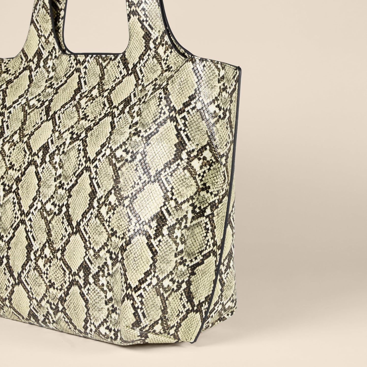 Amazon Essentials Women's Oversized Tote Bag, Grey Faux Snakeskin, One Size