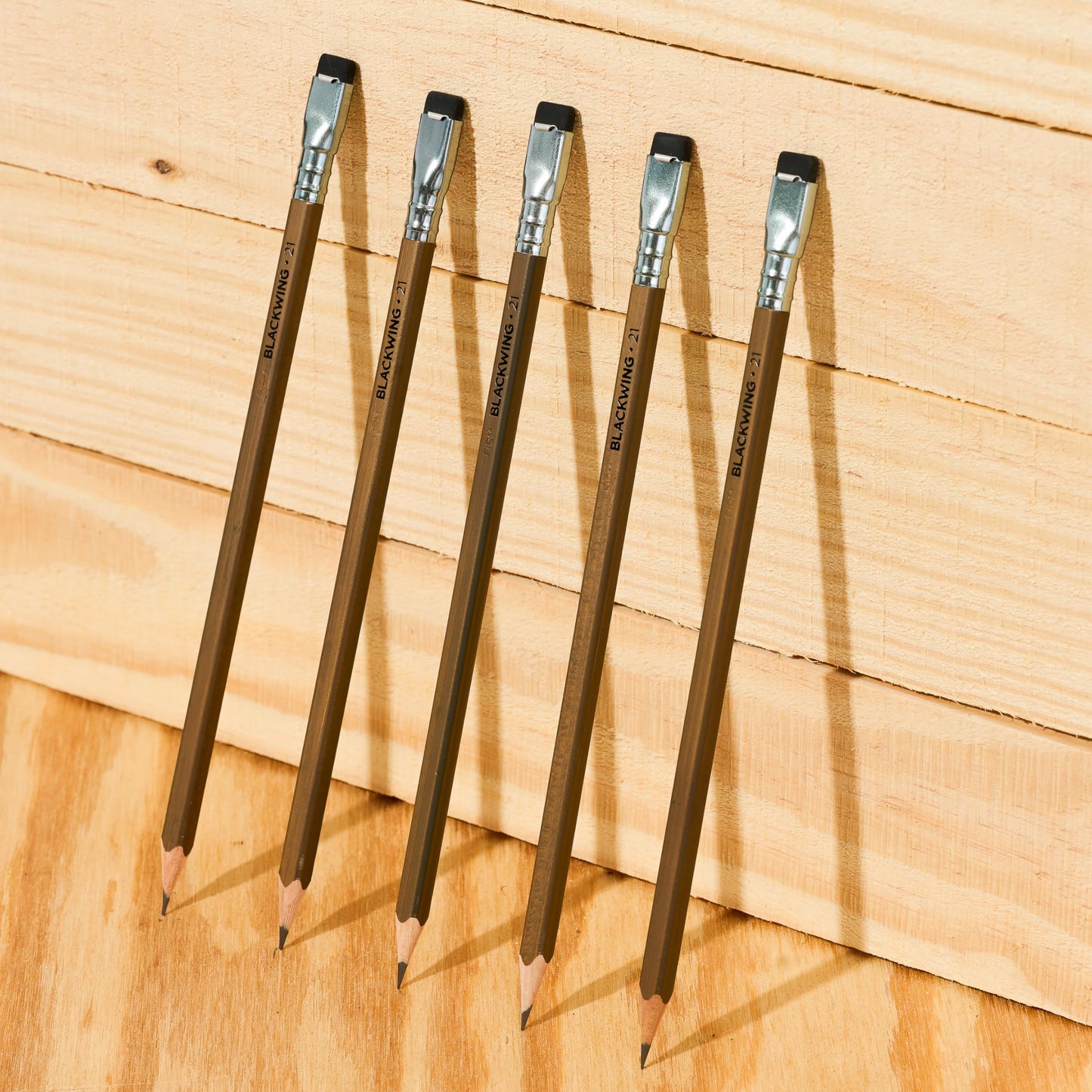 Blackwing Volume 21 - Set of 12 Pencils, Limited Edition, Woodworking Inspired, Square Barrel