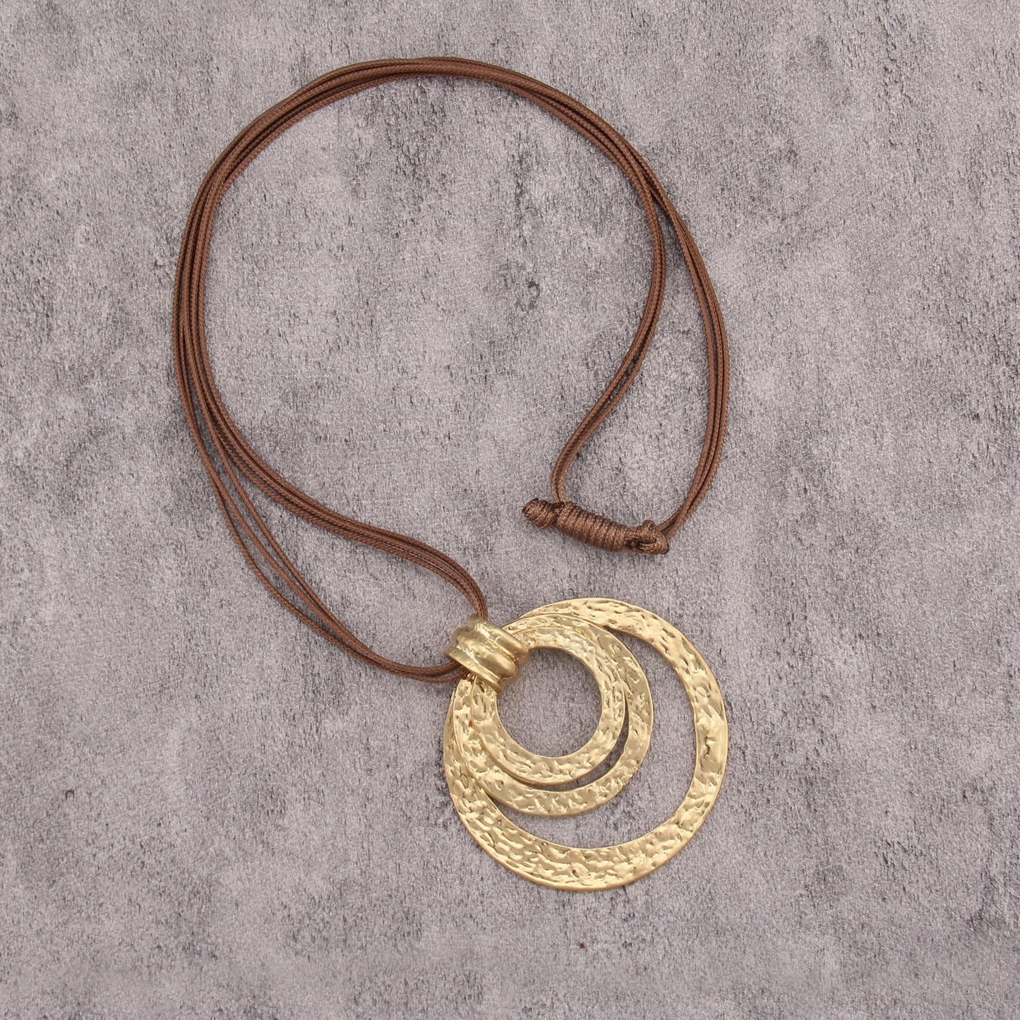 Bjesinmo Vintage Necklace for Women Long Leather Chain Necklace with Large Round Ring Statement Necklaces Hippie Jewelry
