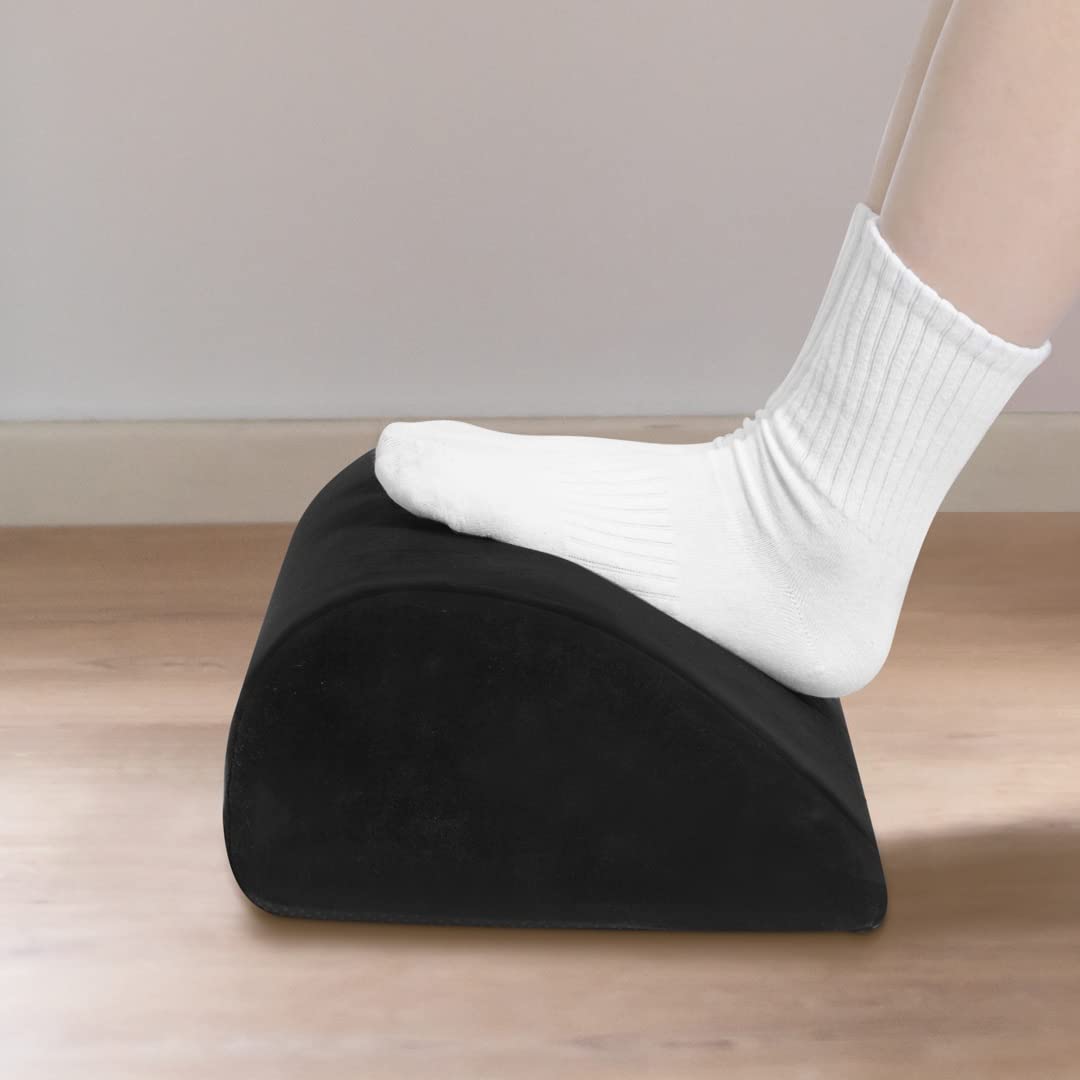 Amazon Basics Foam Foot Rest for Under Desk, Supportive Stool for Home and Office with Washable Cover, 5.1 x 10.2 x 17.3 in, Black