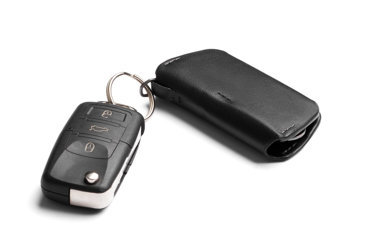 Bellroy Key Cover – Third Edition (Leather Key Holder, Holds 2 – 4 Keys) - Black