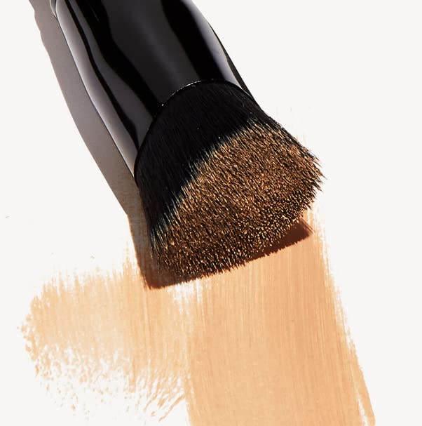 e.l.f. Ultimate Blending Brush, Dome-Shaped Makeup Tool For Applying & Blending Foundation, Bronzer & Blush, Made With Vegan, Cruelty-Free Bristles