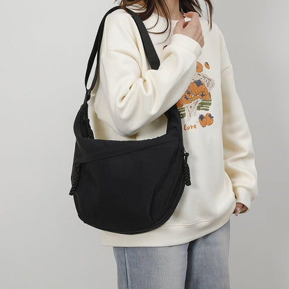 Nylon Crescent Crossbody Bag for Women Shoulder Tote Handbag Casual Sling Bag Dumpling Purse Bag for Outdoor Travel