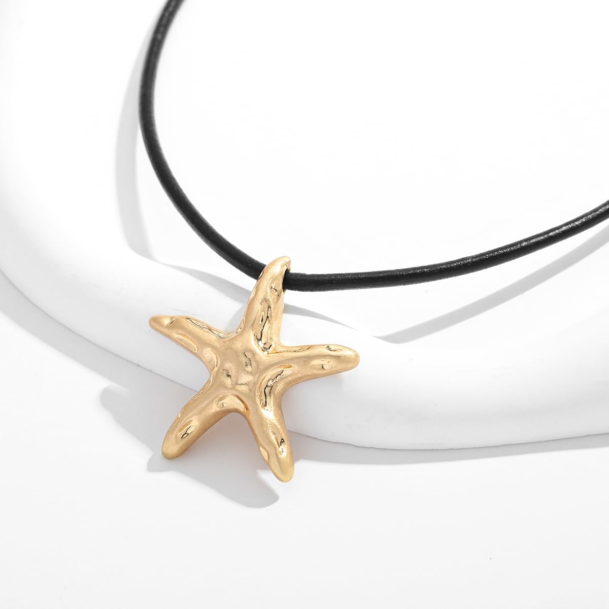 CLASSYZINT Gold Starfish Necklace Vintage Ocean Sea Shell Choker Necklace Gold Seashell Necklace for Women