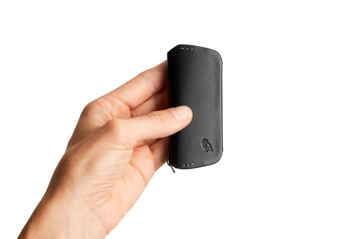 Bellroy Key Cover Plus – Third Edition (Leather Key Holder, Holds 4 – 8 Keys) - Black