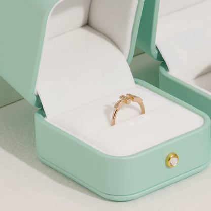 Oirlv Gorgeous Mint Green Ring Box Leather Engagement Ring Case Jewelry Gift Box for Wedding Proposal Velvet Interior