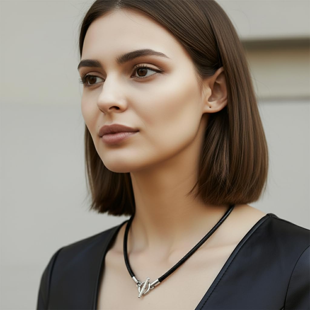 Leporem Handmade 4mm Black Cowhide Cord Necklace Unisex Minimalist Jewelry Base for Charms with Stainless Steel Toggle Clasp (18 Inch)