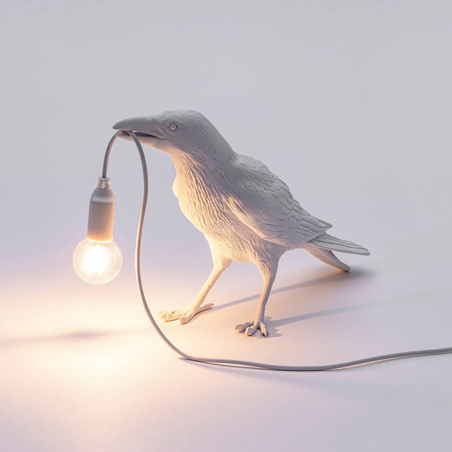 Pizga Raven Table Lamp - Lifelike Resin Crow Light, Art Deco Wall and Desk Lamp for Living Room Decoration (White Stand)