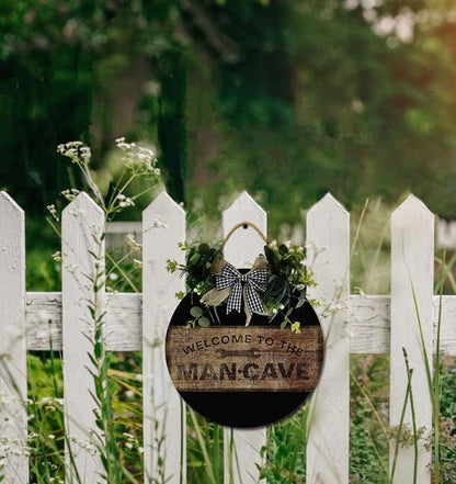 Welcome To The Mancave Front Door Sign Funny Wreaths Hanging Wooden Plaque Decoration Round Rustic Wood Farmhouse Porch Decor for Home Front Door Decor, 11 x 11 Inch
