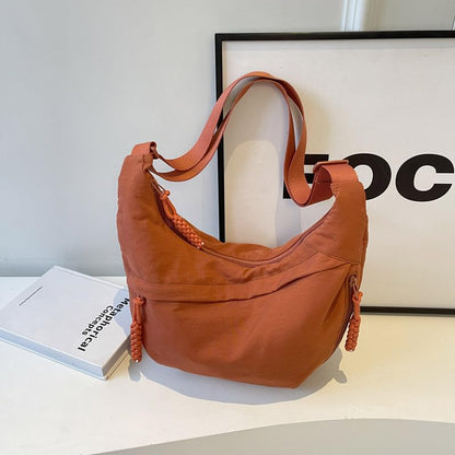 Nylon Crescent Crossbody Bag for Women Shoulder Tote Handbag Casual Sling Bag Dumpling Purse Bag for Outdoor Travel