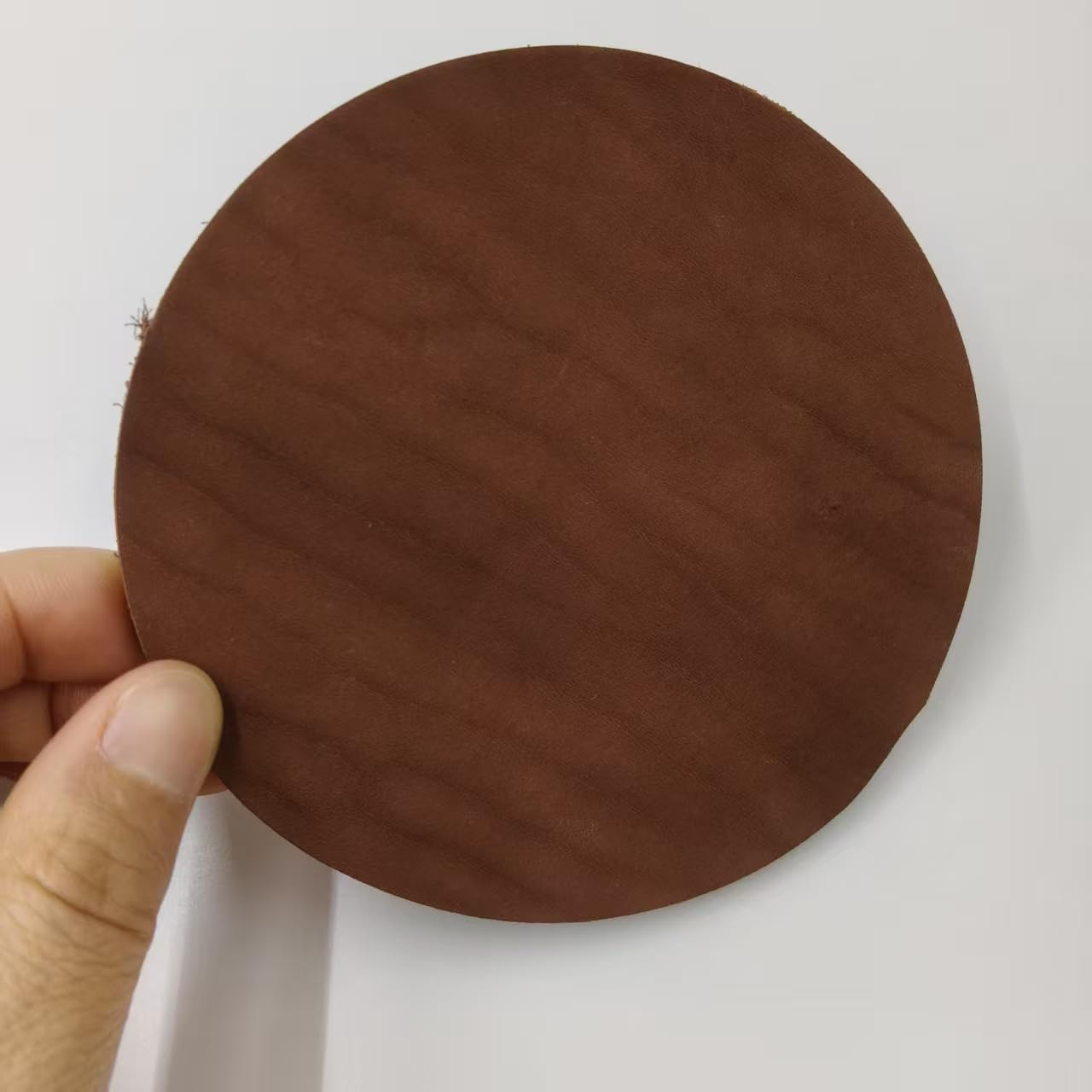 YiJiaXiang 120mm diameterRound Sliced Genuine Leather, 3-5mm Thick Natural Leather, Suitable for Stamping pad Leather Cutting Pieces, Coaster Making Process (Coffee Color 20 Pieces)