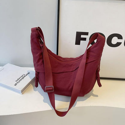 Nylon Crescent Crossbody Bag for Women Shoulder Tote Handbag Casual Sling Bag Dumpling Purse Bag for Outdoor Travel