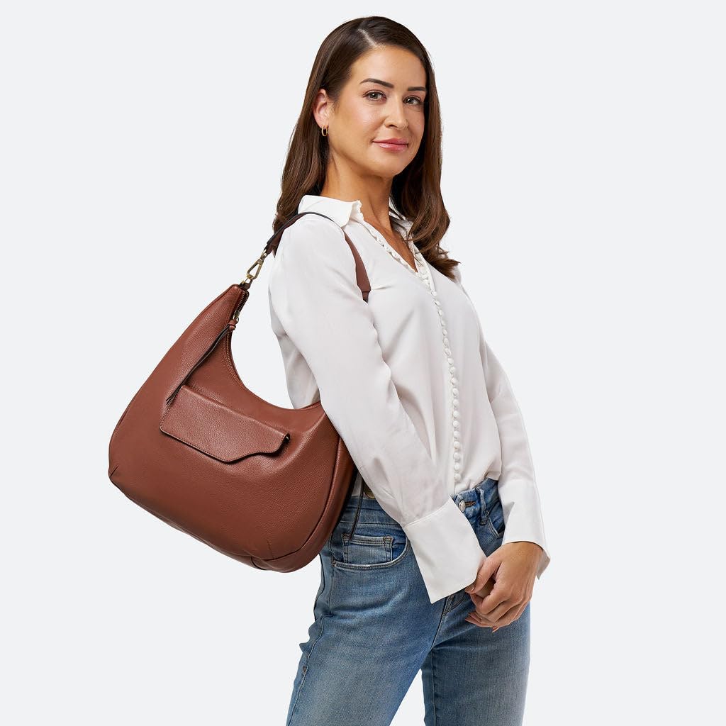 DANEAULT Large Hobo Bag – The Wendy - Italian Pebbled Leather Bag for Women - Convertible & Removable Straps - With Removable Front Pouch - Sleek Crossbody & Shoulder Bag - Women's Handbag - Chestnut