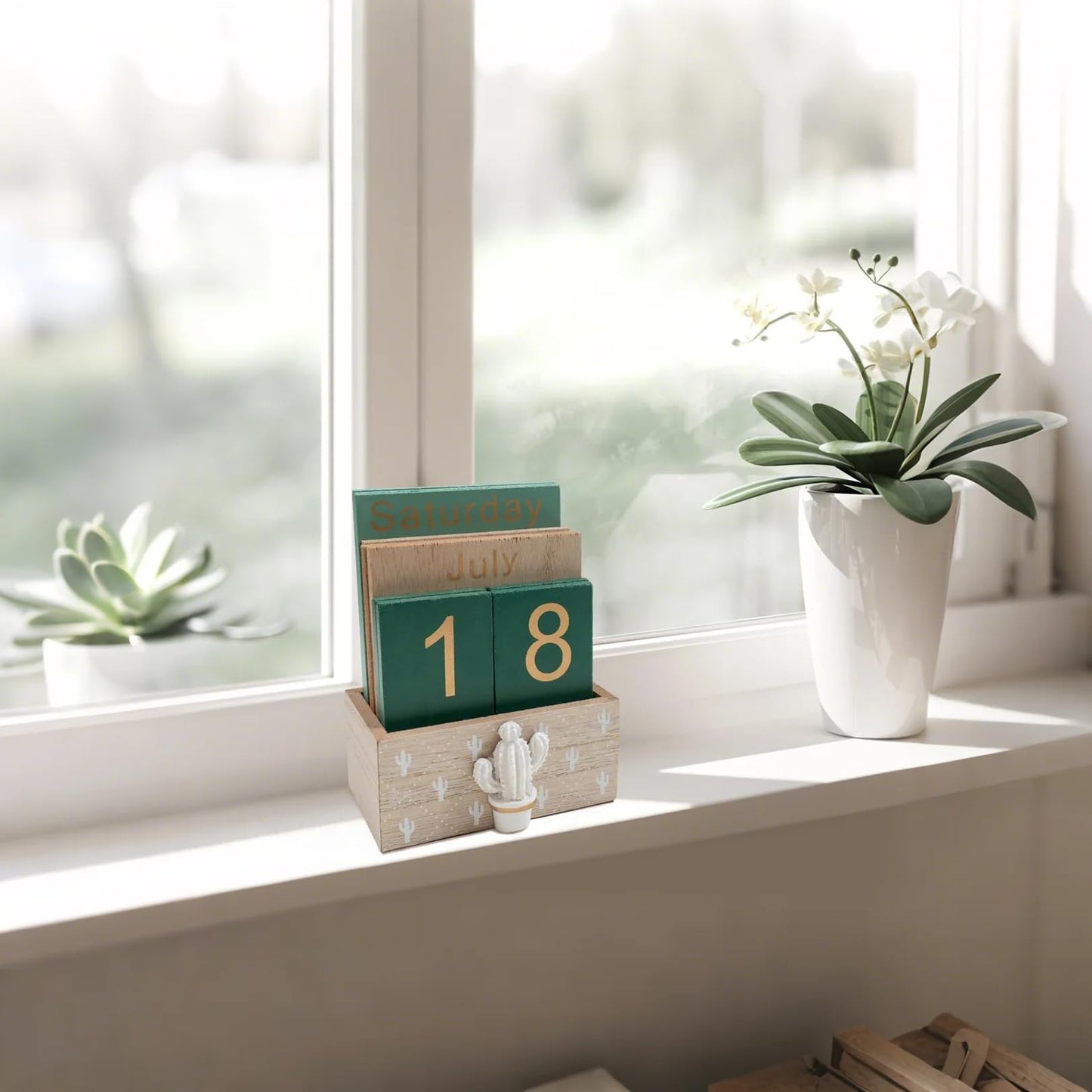 Notakia Perpetual Calendar, Wooden Calendar for Home Office Desk Accessories Vintage Wood Block Calendar(Green)