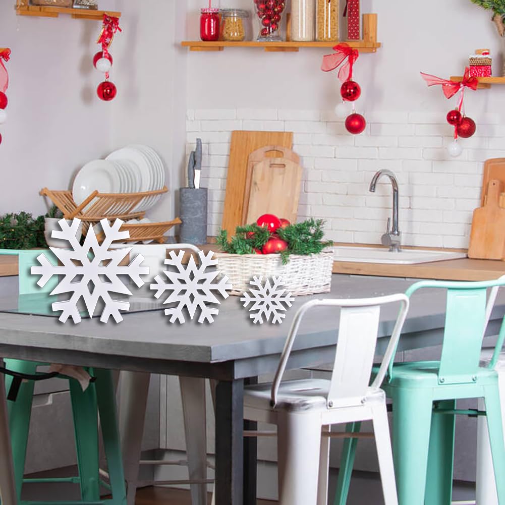 GHOSTMAGIC 5Pcs Christmas Snowflake Wooden Tabletop Decor, White Snowflake Wood Sign Blocks Winter Decoration in 3 Sizes, Farmhouse Tiered Tray Decor Centerpiece for Xmas Party Home Mantel (White)