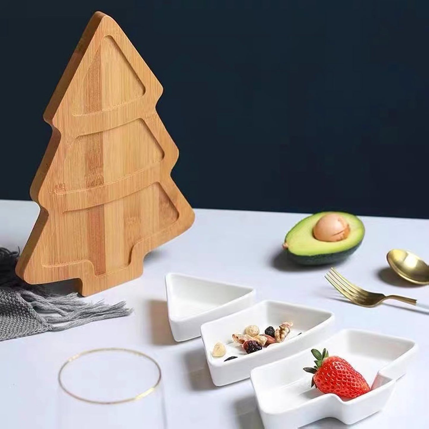 Qancesd Christmas Tree Shaped Platter Ceramic Dinner Plates with Wood Tray Christmas Tree Dishes Decorative Food Serving Tray for Appetizer Snack