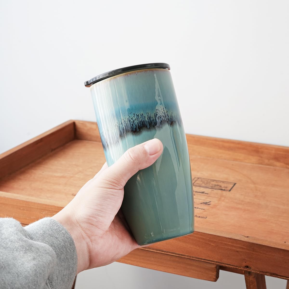 Bosmarlin Ceramic Trave Coffeel Mug with Lid, 21 oz, Portable Coffee Cup for Car Cup Holder, Microwave and Dishwasher Safe, Reactive Glaze