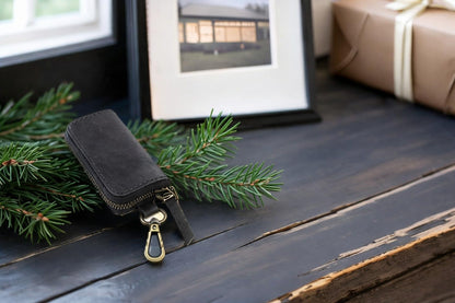 Handmade Full Grain Leather Car Key Holder & Zippered Coin Purse | Belt Loop Key Chain, Compact Earphone Holder Multi-Functional Money Purse Elegant Leather Accessory Versatile Key Organizer (Black)