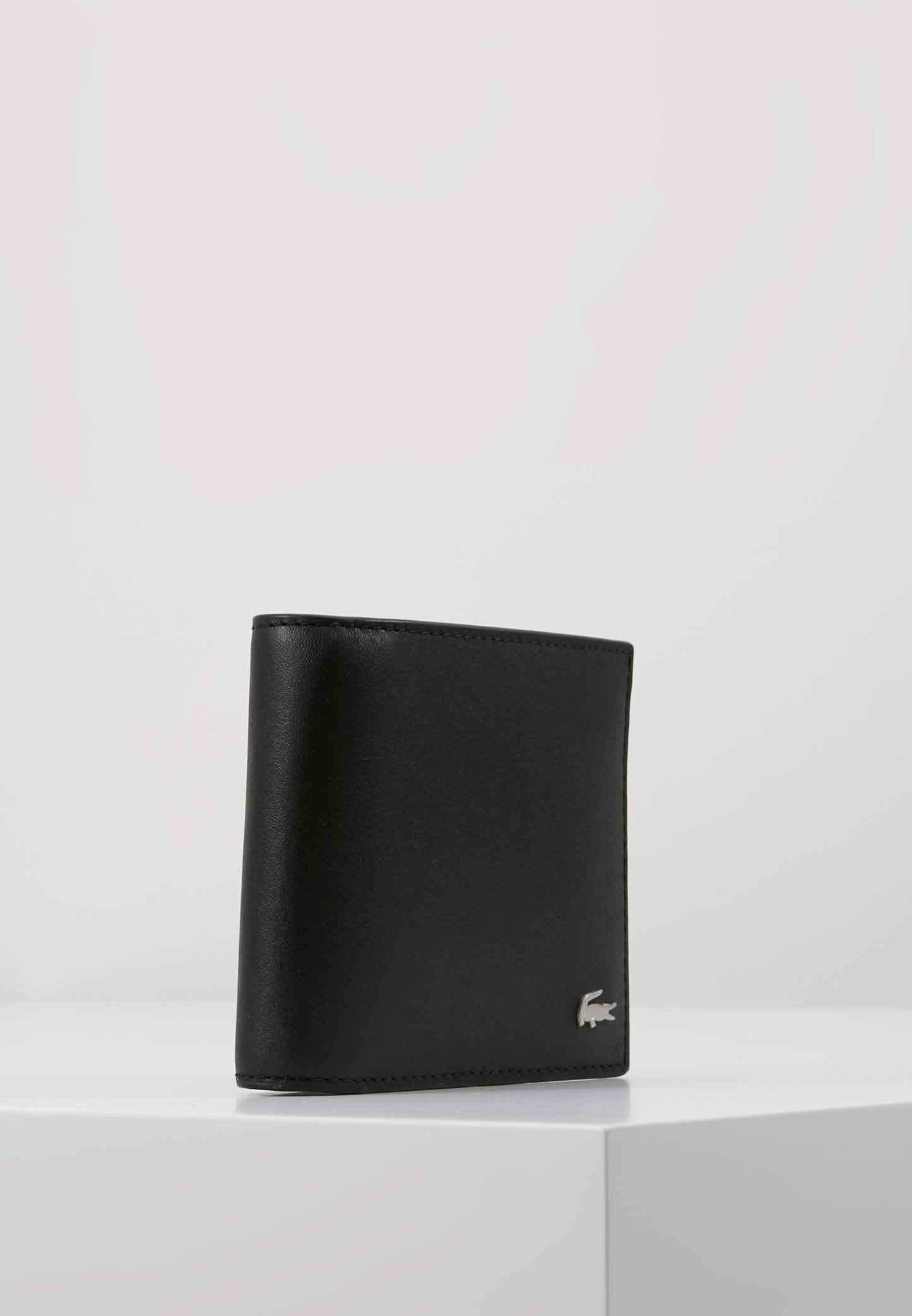 Lacoste Men's FG Small Billfold Wallet, Black, One Size
