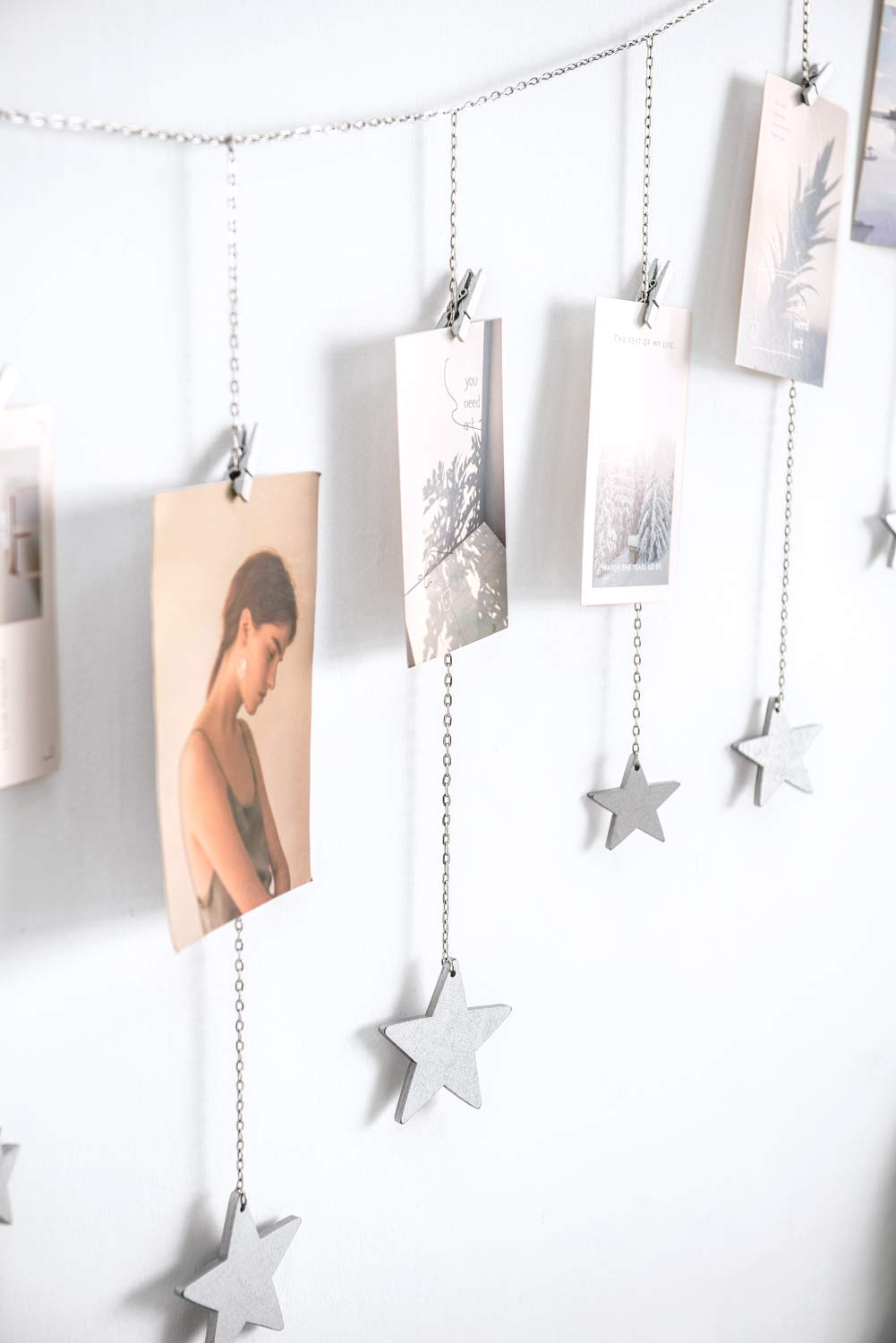 Mkono Hanging Photo Display Boho Decor Wooden Stars Garland with Metal Chains, Pictures Cards Holder with 25 Wood Clips, Wall Art for Christmas Living Room Bedroom Dorm Decor, Teen Girls Gift, Silver