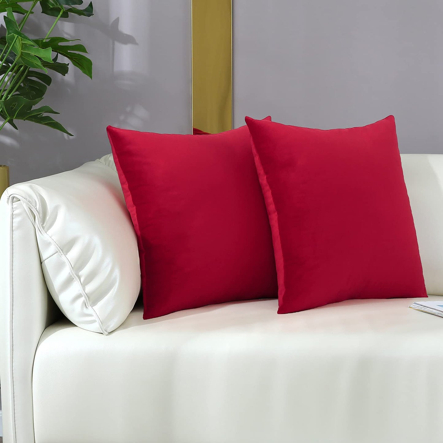 mixeoo Comfy Bright Red Throw Pillow Covers Santa Decorative Square Solid Thick Velvet Super Soft Cushion Cases Home Decor for Sofa Couch Living Room Chair, Set of 2, 18 x 18 Inch